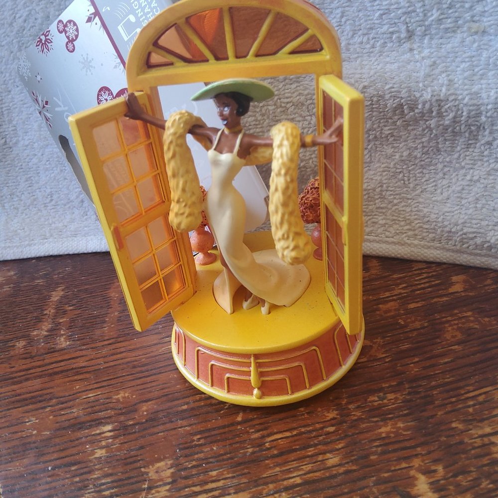Disney ornament singing TIANA  RETIRED